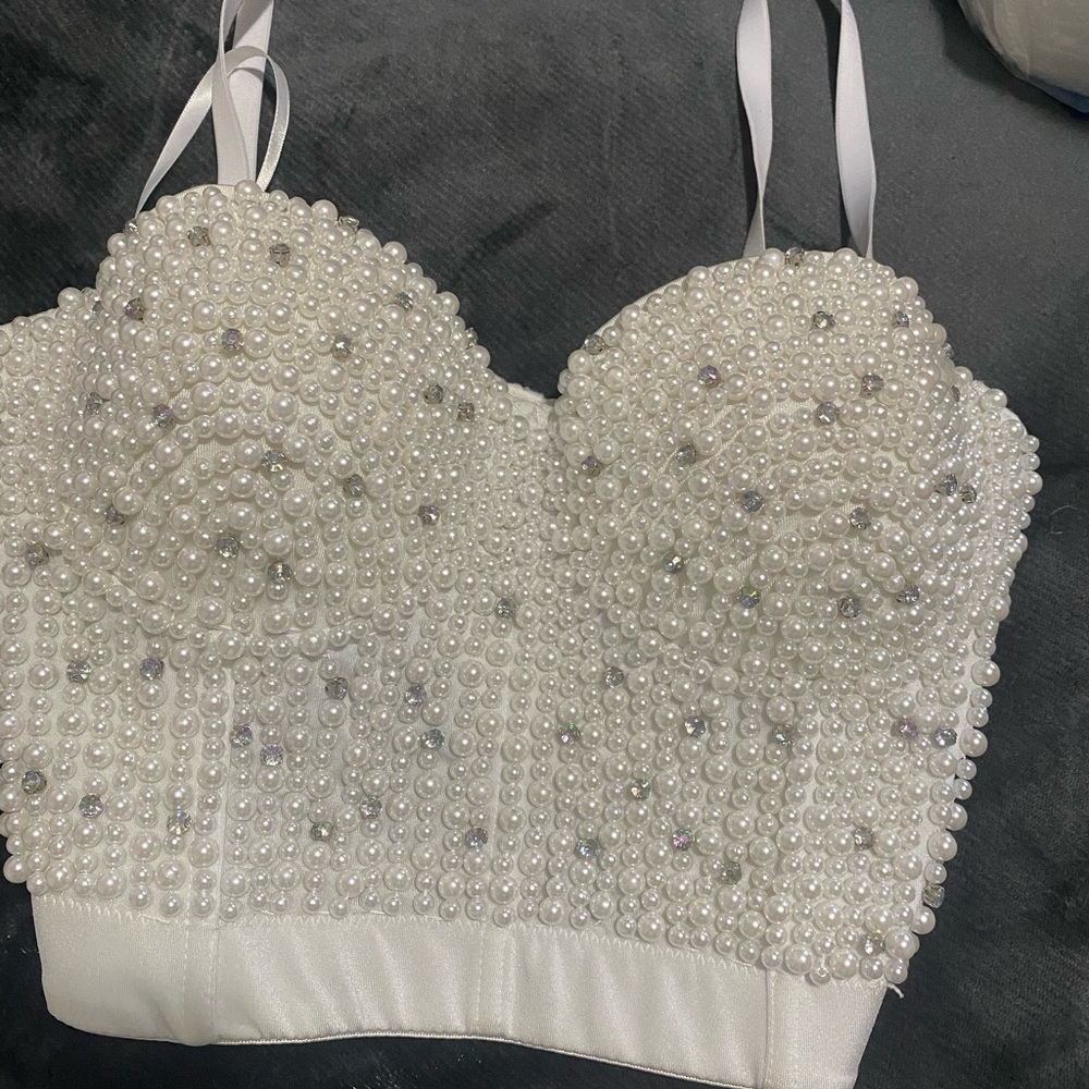 Windsor store too! NWT!! Size small